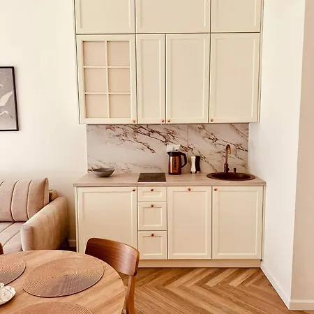Apartment By Shellter 7 *